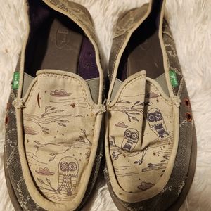 Sanuk owl print slide ons